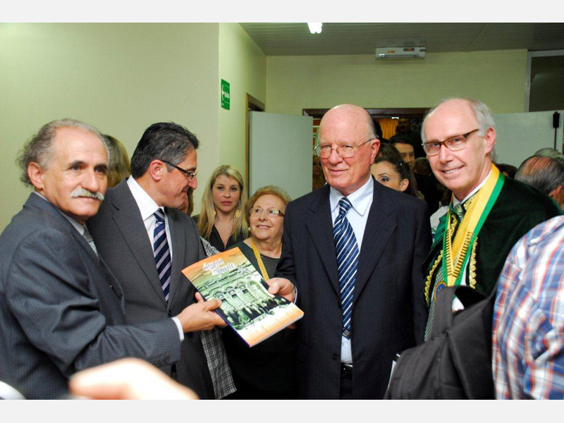 publicacoes-02